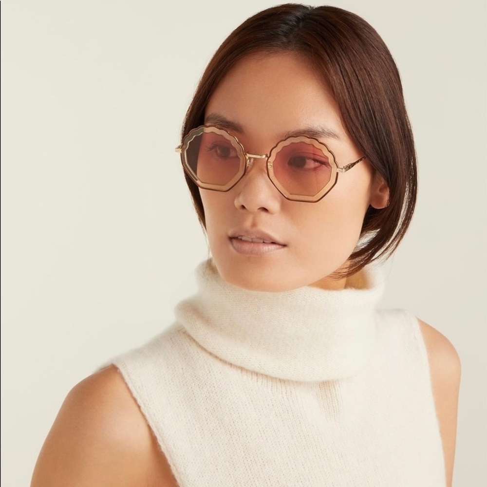 CHLOE Tally Scalloped Seashell Sunglasses